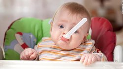 Bilimsel yöntemle ağlayan bebek nasıl uyutulur?