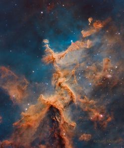 Kalp Bulutsusu’nun Kalbi Melotte 15