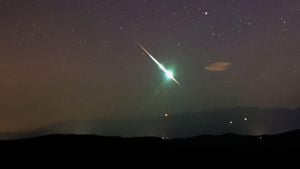 Asteroid Fireball Lights Up Siberian Sky