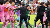 Suárez apologizes for spitting on Sounders staffer