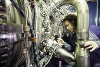 Rolls-Royce shares jump after UK-US trade deal announcement | TheBusinessDesk.com