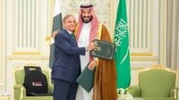 Saudi Arabia and Pakistan sign mutual defense pact as Gulf Arab states grow wary of US security guarantees | CNN