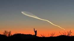 SpaceX Falcon 9 Roketi, California'dan Starlink Uydularını Fırlatmaya Hazırlanıyor.