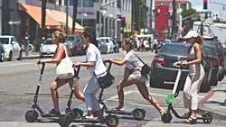 Elektrikli Scooter, Kentsel Hareketlilik ve Ulaşım Aracı Alternatifi Olarak Dost mu, Düşman mı?