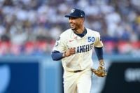 Dodgers' Mookie Betts Breaks Down Key Difference Between Padres, Giants Rivalries