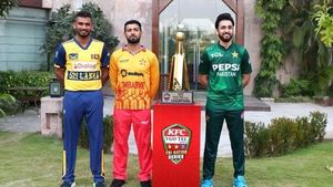 Pakistan Faces Zimbabwe In High-Stakes T20I Tri-Series Opener