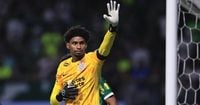 Corinthians procura goleiro, mas descarta venda de Hugo Souza