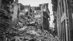 Deprem Üzerine Özgün Derlemeler