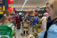 Czy 27 kwietnia to niedziela handlowa? Sprawdź, czy sklepy są otwarte 27.04 - oto kalendarz niedziel handlowych 2025