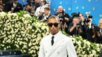 Pharrell Williams Decked Himself Out in 100,000 Pearls at the 2025 Met Gala