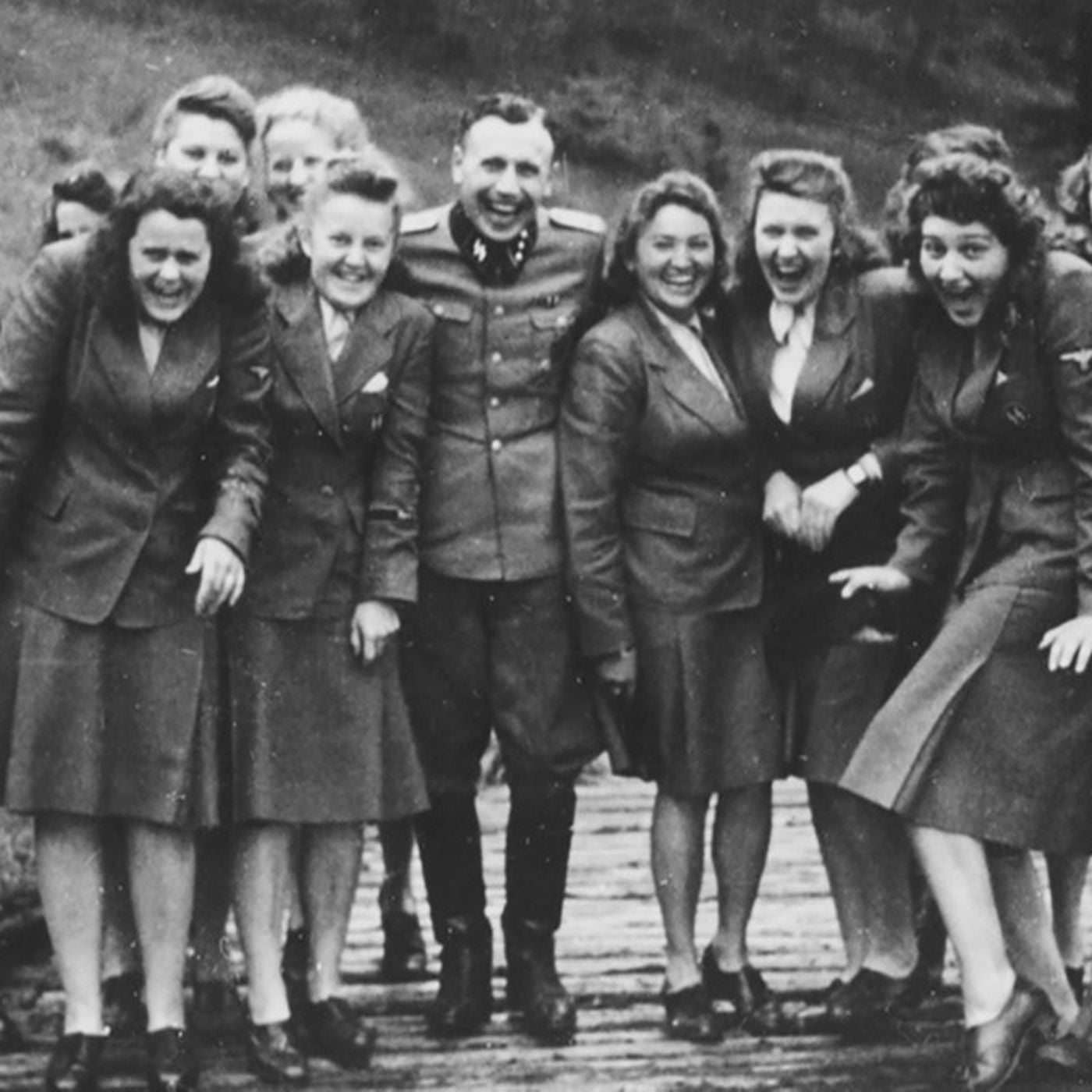 Kötülüğün Sıradanlığı: Sıradan İnsanlar Neden Gaddarlık Yapıyor?