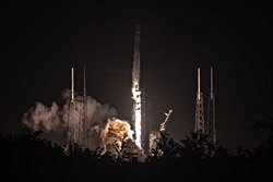 SpaceX, Cape Canaveral’dan 23 Yeni Starlink Uydusunu Başarıyla Fırlattı.