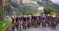 DIRETTA Ciclismo, Milano-Sanremo: Wiebes vince la gara femminile, in corso quella maschile