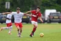 Charlton Athletic hand long-term deal to teenage prospect