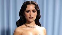 Jenna Ortega poses in metallic dress at the 2025 Met Gala: See her stunning look