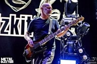 LIMP BIZKIT Bassist SAM RIVERS Dead At 48 - Metal Injection