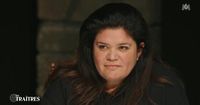 Raquel Garrido au bord des larmes dans Les Traîtres : 