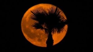Buck Moon Rises Across America In July 2025