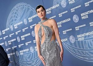 Katy Perry Joins All-Female Crew For Historic Space Flight