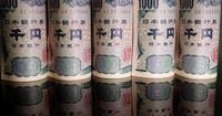 Dollar wavers with politics and trade tensions in focus