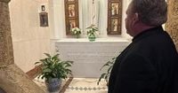 St. Thérèse’s relics begin tour of US with stop at Michigan parish named for beloved French nun