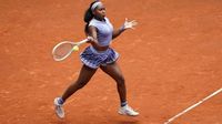 Gauff deals painful beating to an unrecognizable Swiatek