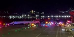 Delta Jets Collide At LaGuardia Injuring Crew Member