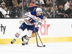 Oilers Edge Golden Knights 5-4 In Overtime Thriller