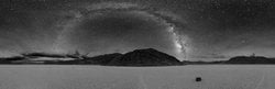 Death Valley Üzerinde Karanlık Bir Gökyüzü