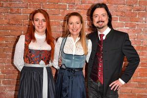 Johanna Mross Launches Solo Career As JOEY On Riverboat
