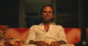 Walton Goggins Embraces Fame Despite Backlash Warning