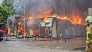 Major Fire Engulfs Club33 Discotheque In Dokkum