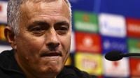 Mourinho text 's***' Man Utd star every day telling him 'leave' in 'grotesque' bust-up
