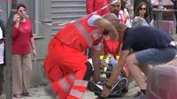 Landa finisce un'altra volta per terra: il suo Giro finisce alla prima tappa