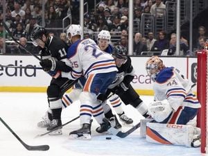 Oilers Turn To Skinner As Pickard Injured