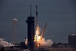 SpaceX'in Dragon: ISS'ye Bilim, Güç ve Taze Yiyecekleri 28. Tedarik Göreviyle Fırlatması