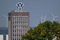 VW’s $186 billion 5-year investment plan reflects belt-tightening amid U.S. tariffs, China