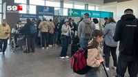 «Мы в шоке, отпуск сорвался!»: в пермском аэропорту массово отменяют рейсы в Москву — столицу атаковали беспилотники