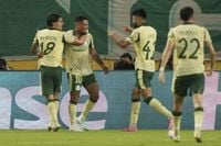 Palmeiras comes back to tie Inter Miami 2-2, sending both teams to Club World Cup round of 16
