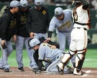 阪神・中野拓夢が死球　2年前を思い出した虎党が巨人・高梨にブーイングの嵐