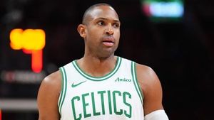 Warriors Await Kuminga Resolution Before Horford Deal Finalized