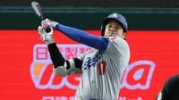 大谷翔平、第1打席初球打ちに東京ドームどよめき 大飛球の行方は左翼へ（スポーティングニュース日本版） - Yahoo!ニュース