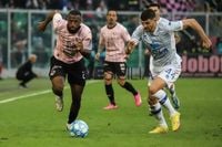 Palermo-Frosinone, Dionisi ridisegna la difesa: le probabili formazioni