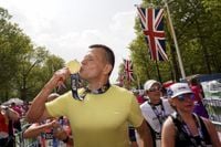 London Marathon 2025 LIVE: 56,000 run the 26.2 mile circuit round the capital