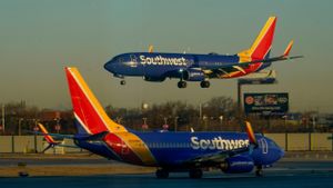 Bullet Strikes Southwest Plane At Dallas Love Field