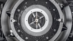 NASA'nın Asteroit Bennu'dan Aldığı Numunenin Tamamı Nihayet Kutusundan Çıkarıldı.