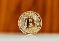 Trump-Backed Crypto Firm American Bitcoin Soars 100% in Nasdaq Debut - Unchained