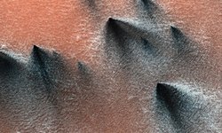 Mars'ta Görülen İlginç Karbondioksit Geyzerleri Örümcek Desenleri Oluşturuyor!