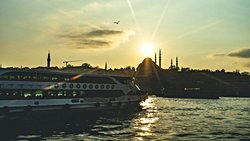 Sessiz Gemi: Bir Şiirin Ardındaki Veda