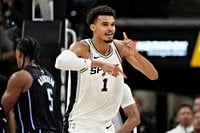 Spurs’ game vs. Magic delayed further amid additional travel complications